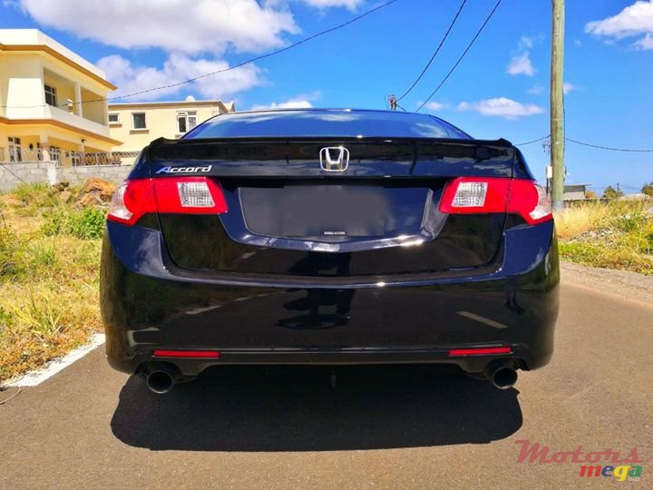 2010' Honda Accord photo #2