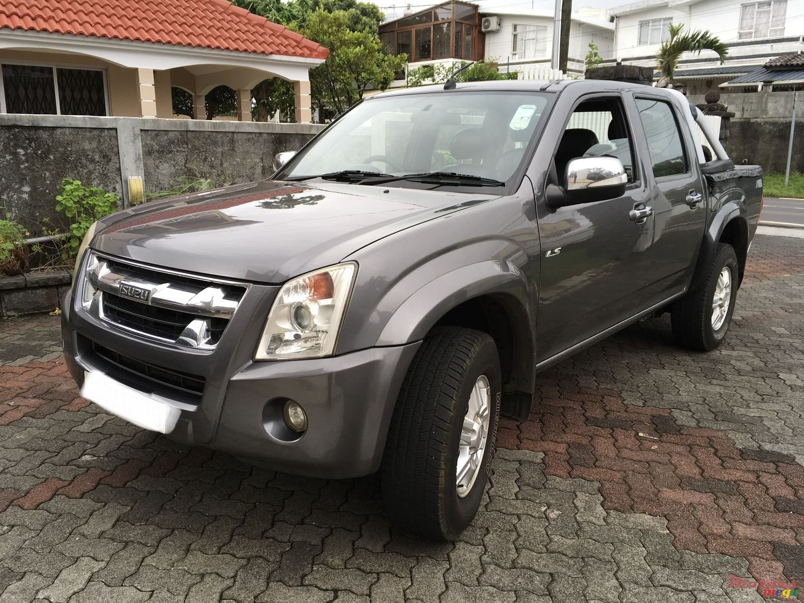 2010' Isuzu D-Max photo #2