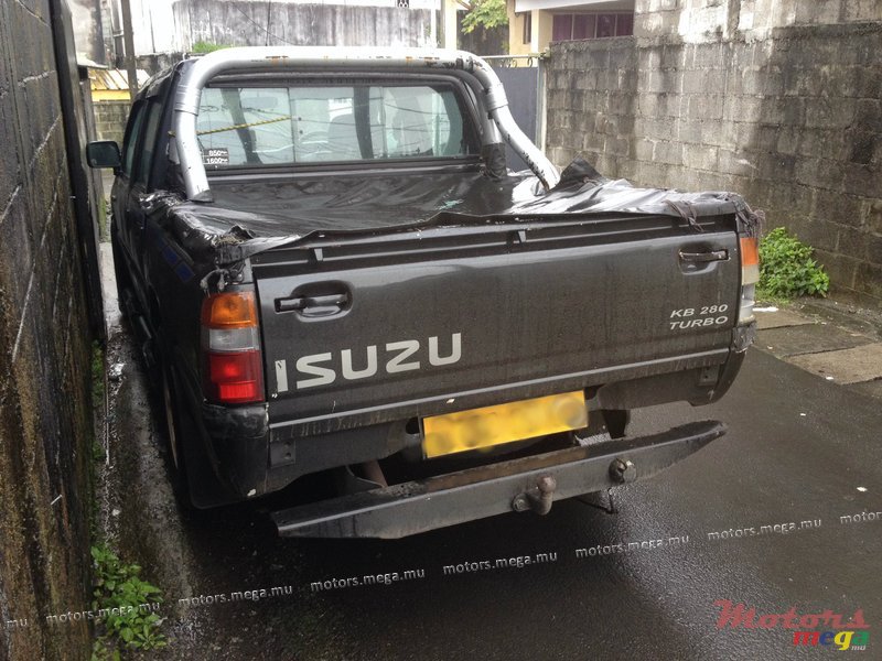 1998' Isuzu photo #2