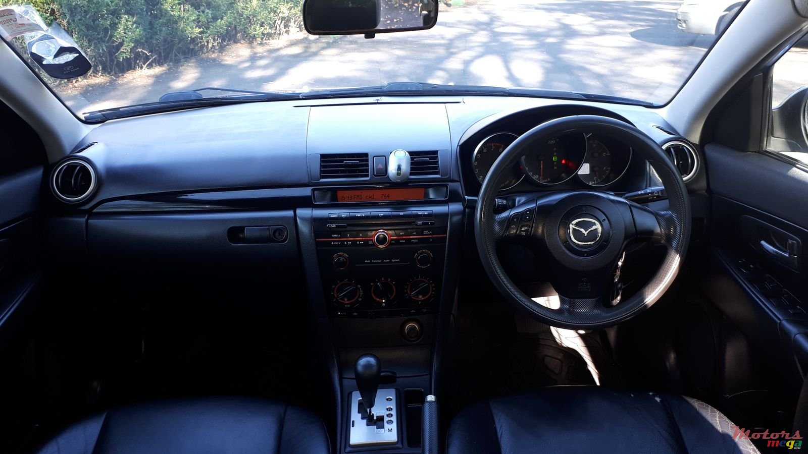 2004' Mazda 3 photo #5