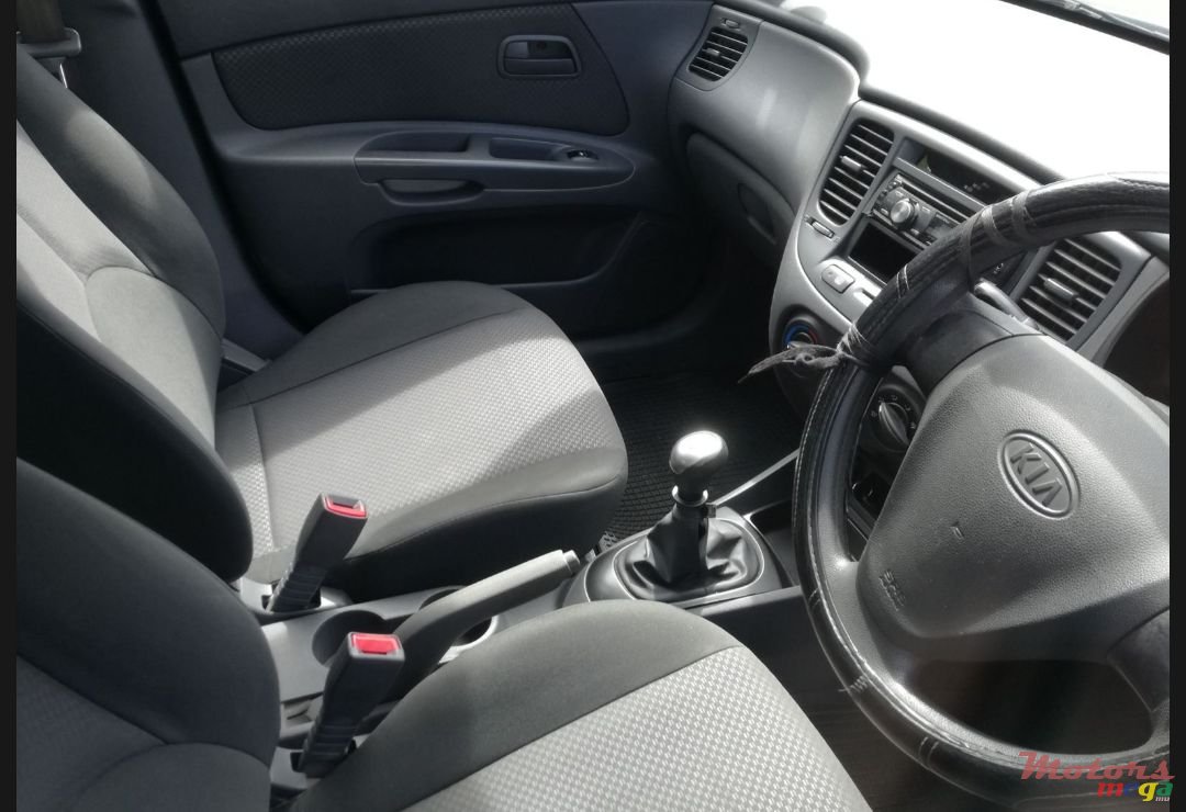 2009' Kia Rio photo #7