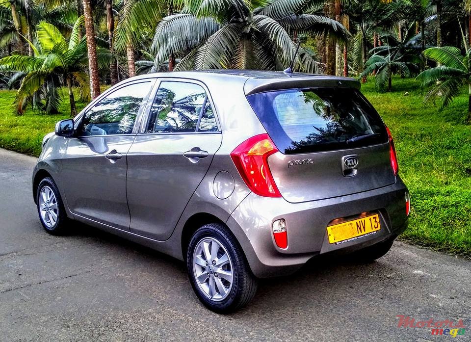 2013' Kia Picanto Full Executive photo #3