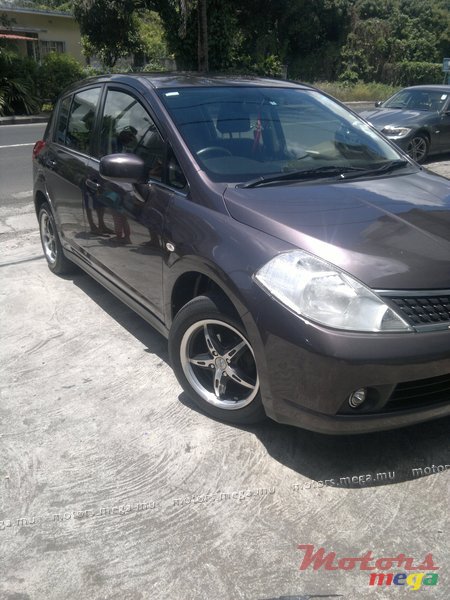 2007' Nissan Tiida HATCHBACK photo #1