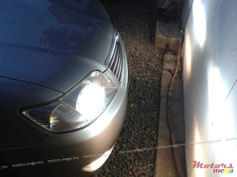 2006' Toyota Corolla Nze X 40th Anniversary photo #7