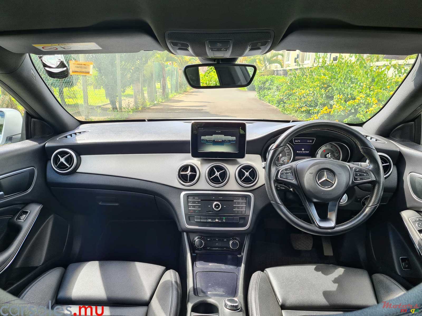 2016' Mercedes-Benz CLA 200 Urban photo #6