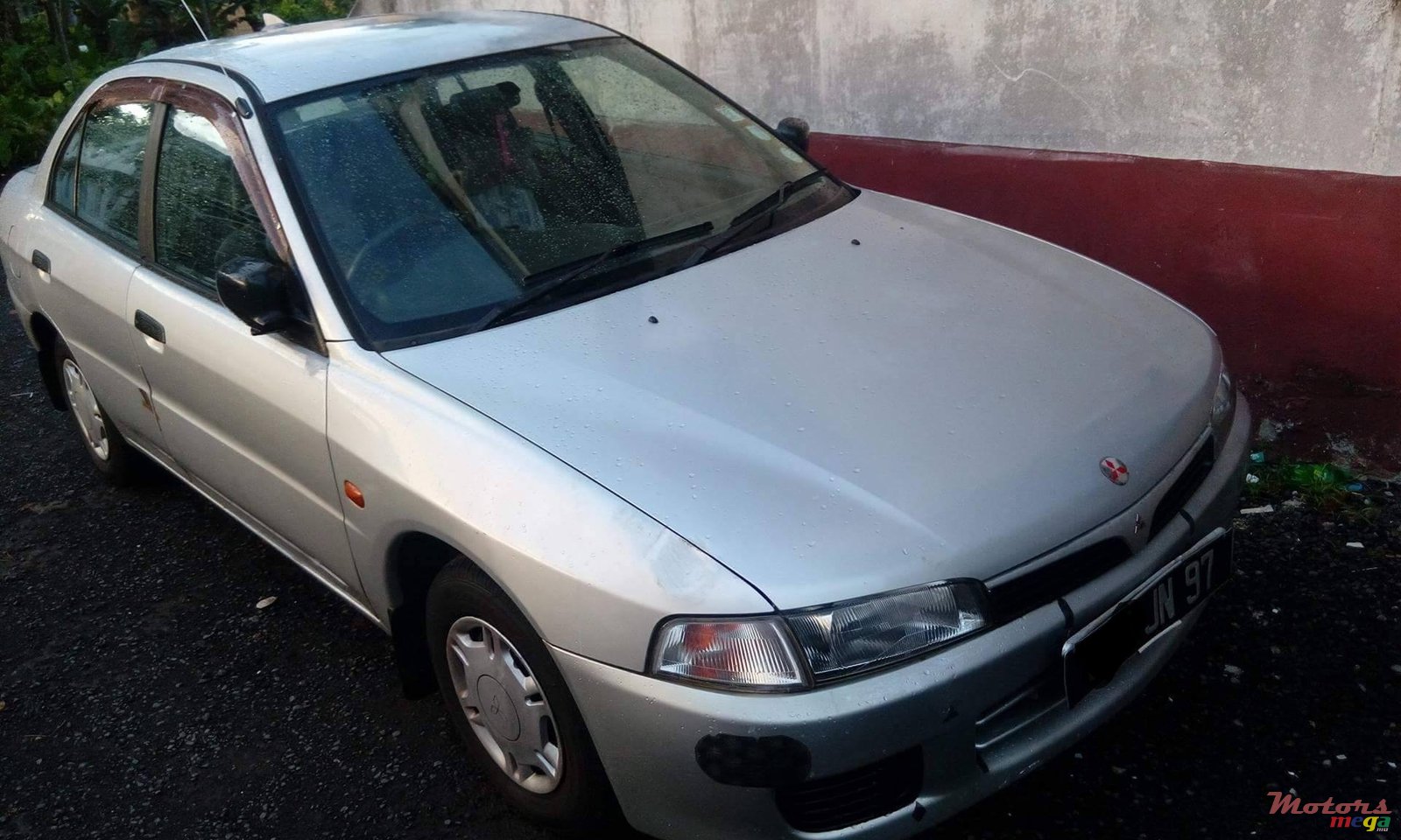 1997' Mitsubishi Lancer photo #2