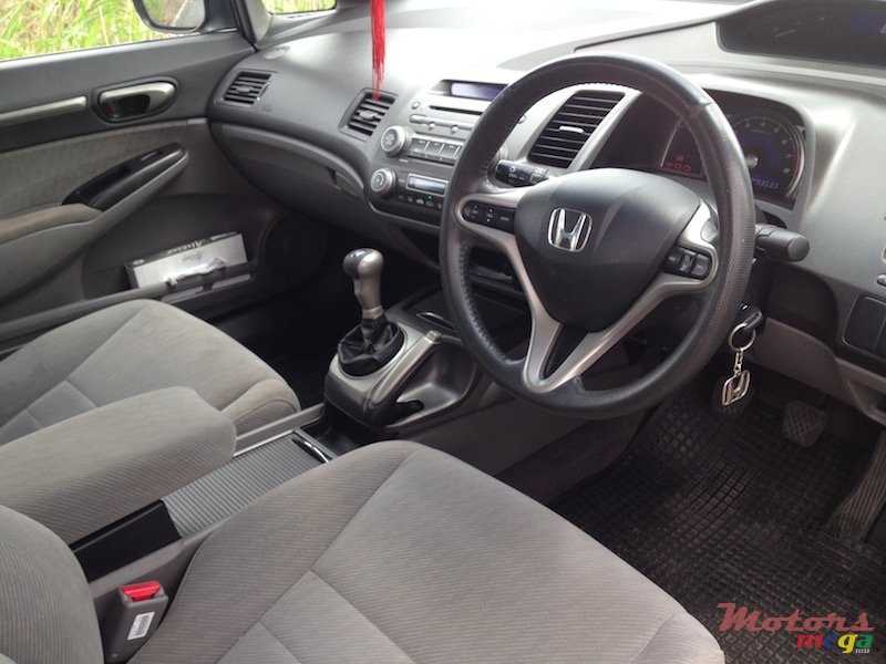 2009' Honda Civic vxi photo #3