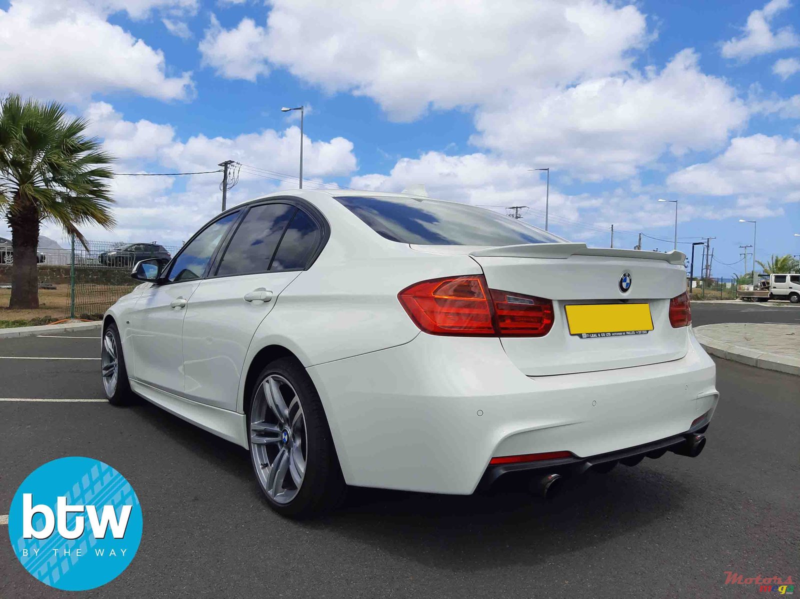 2014' BMW 320 photo #3