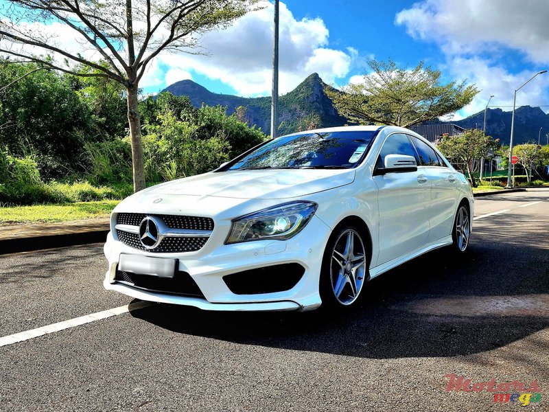 2014' Mercedes-Benz CLA 180 AMG PACK photo #2