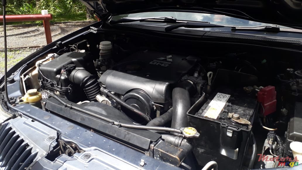 2008' Mitsubishi L 200 Sportero DID photo #6