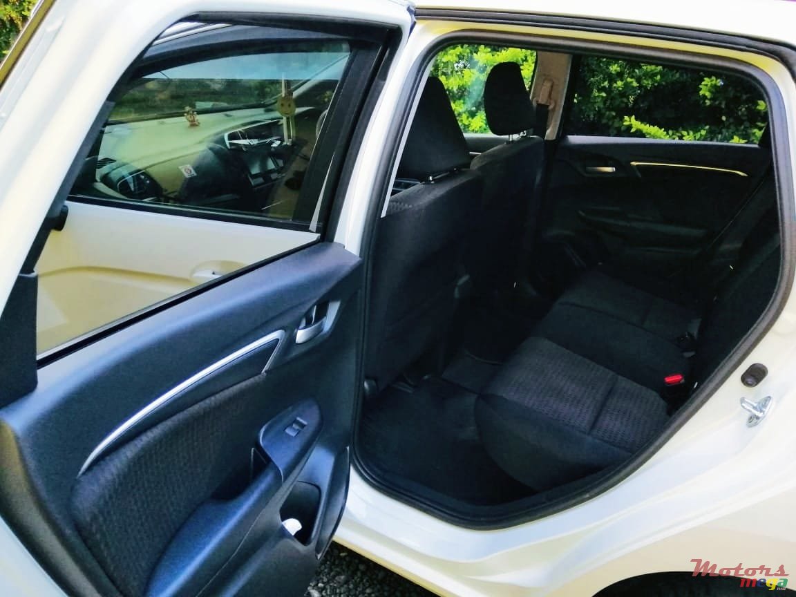 2018' Honda Fit photo #5