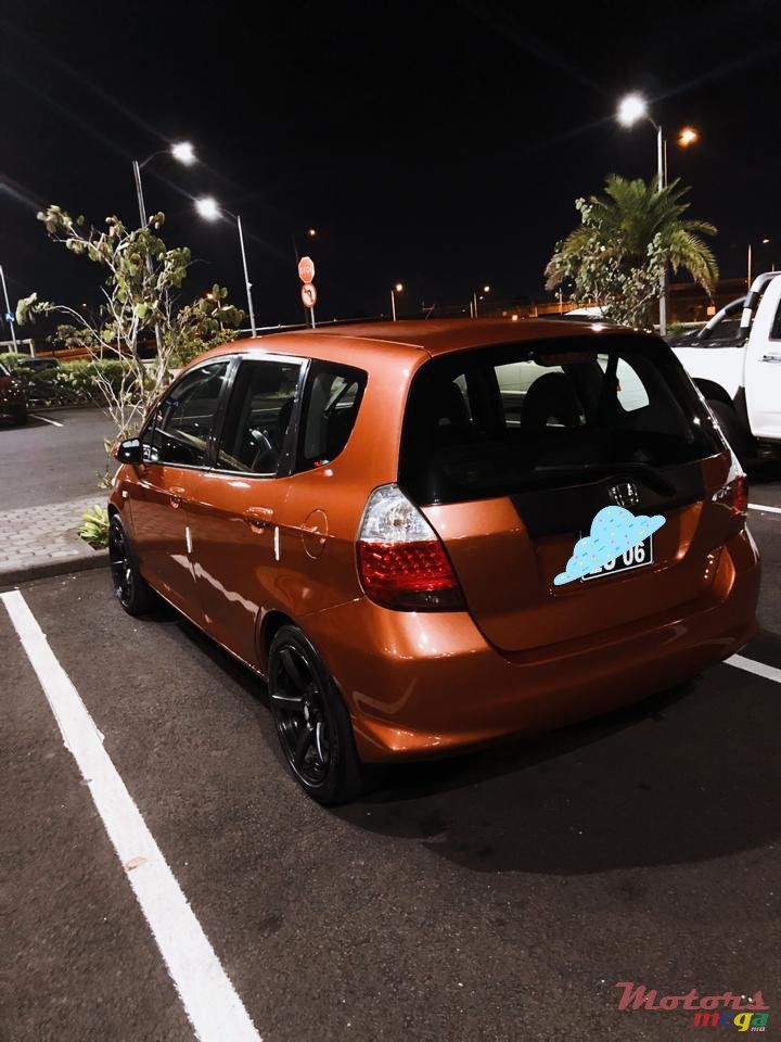 2006' Honda Fit photo #4