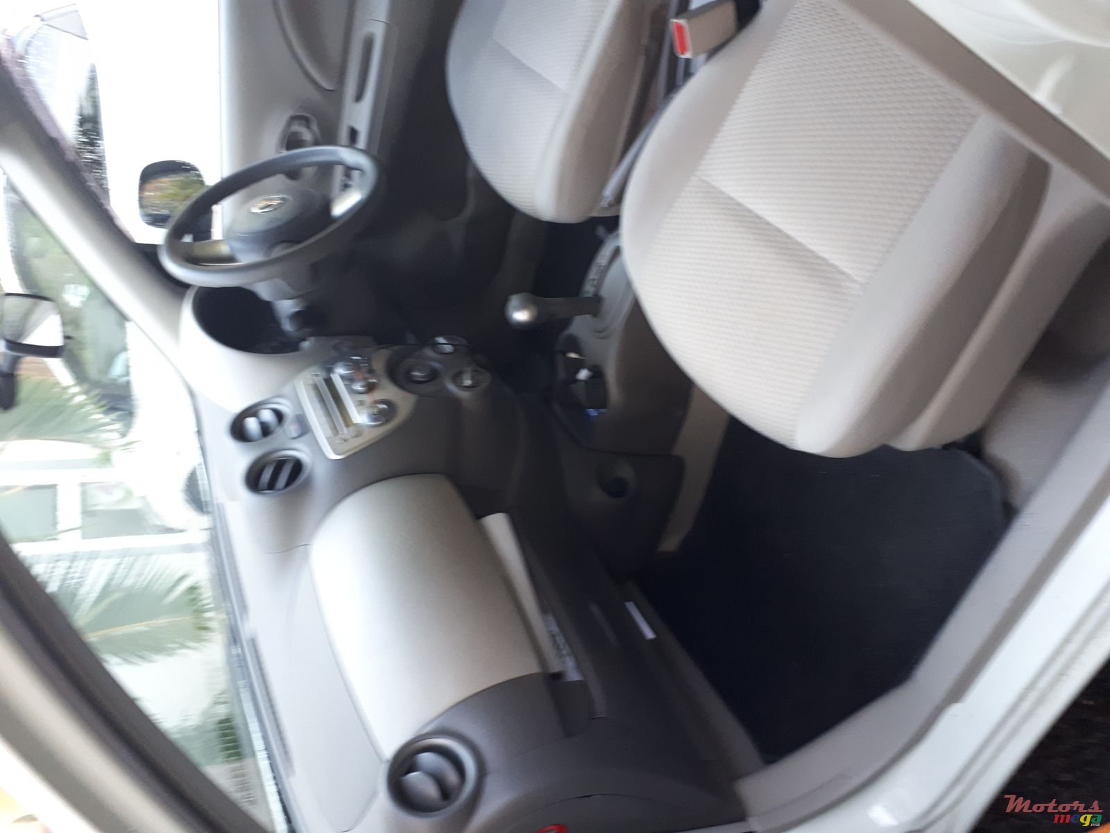 2011' Nissan March AK13 photo #4