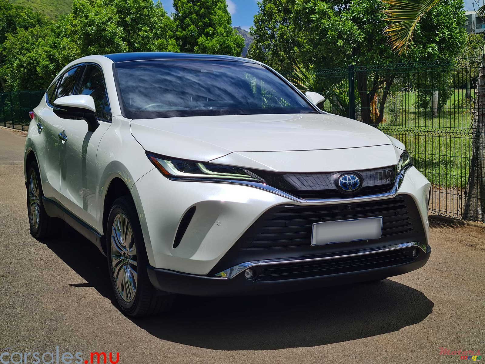 2021' Toyota Harrier Z Leather Package 2.5 Hybrid photo #2