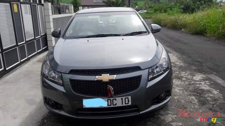 2010' Chevrolet Cruze photo #1