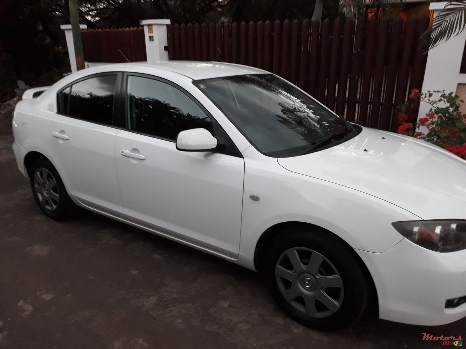 2006' Mazda Axela japan photo #1