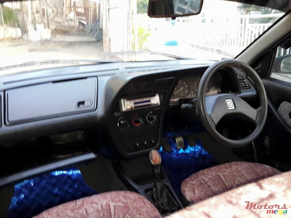 1996' Peugeot 306 sedan photo #3