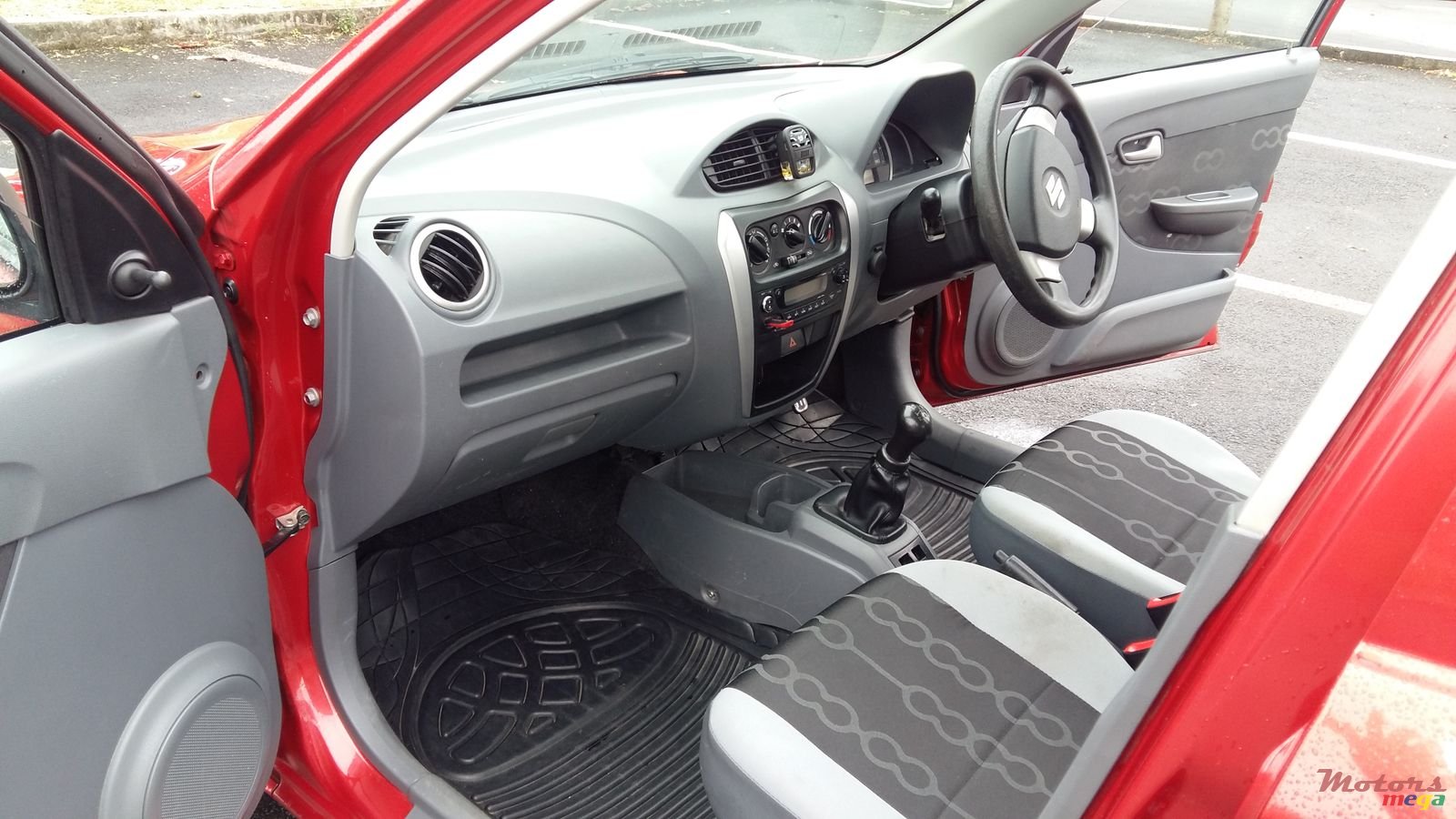 2015' Suzuki Alto photo #3