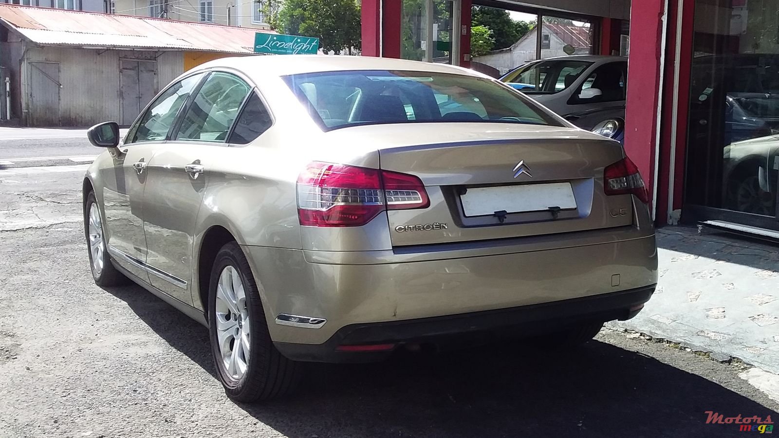 2011' Citroen C5 photo #4