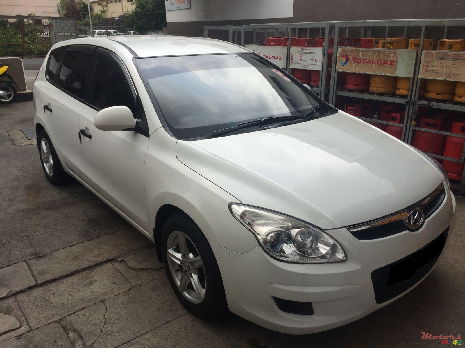 2010' Hyundai i30 Crossover Wagon photo #1