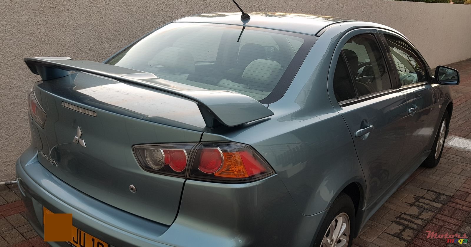 2010' Mitsubishi Lancer photo #4