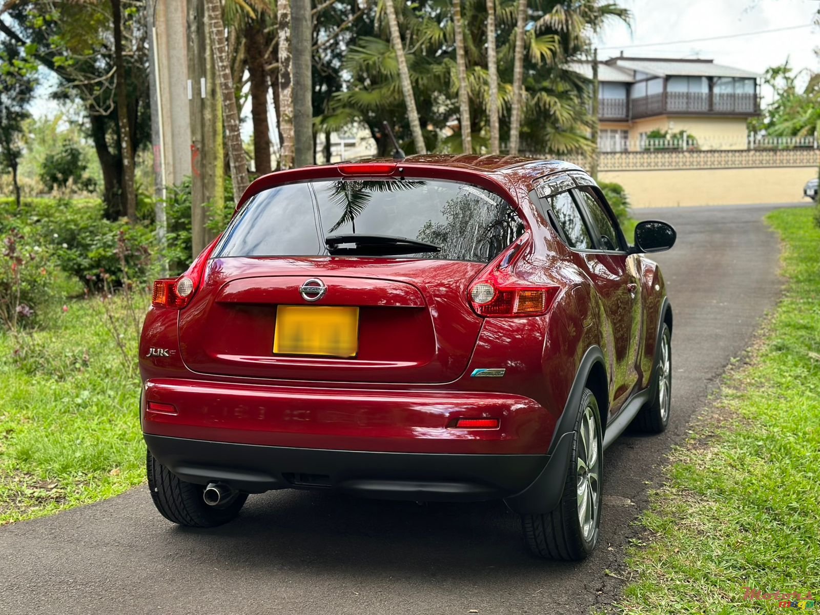 2012' Nissan Juke photo #4