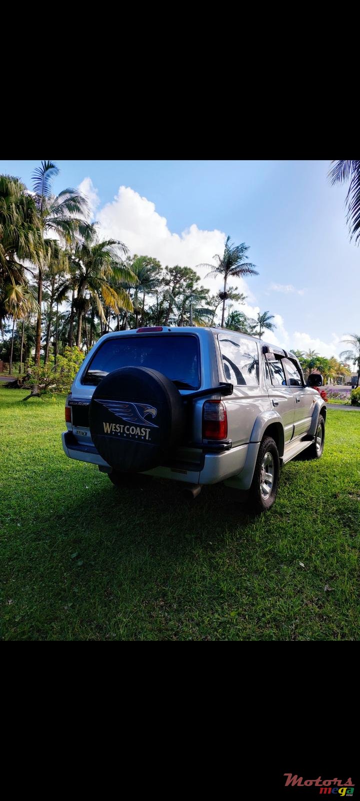1998' Toyota Hilux Surf jeep photo #5
