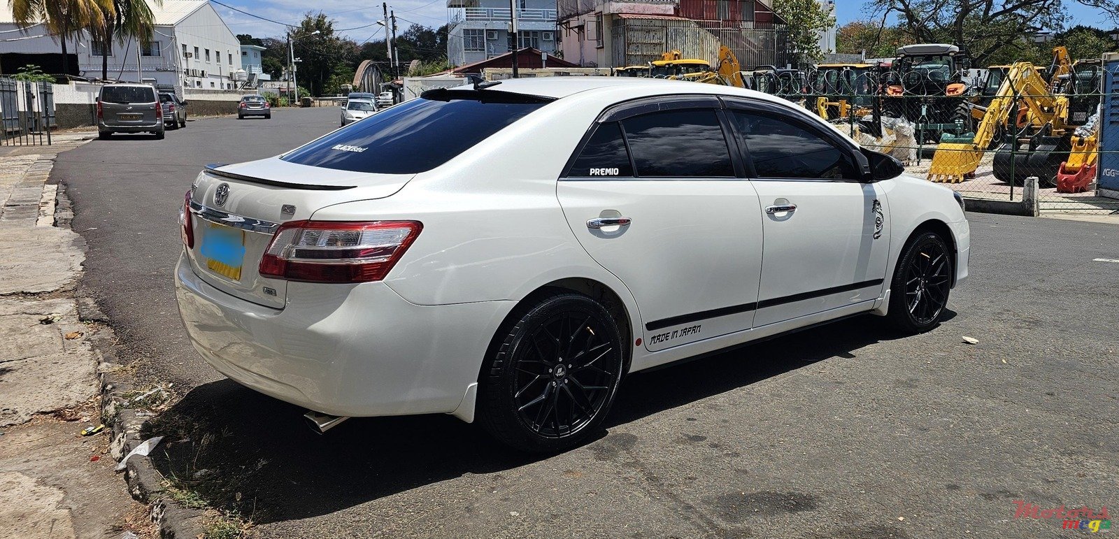 2013' Toyota Premio photo #6