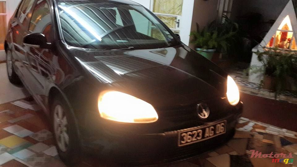 2006' Volkswagen Golf V photo #1