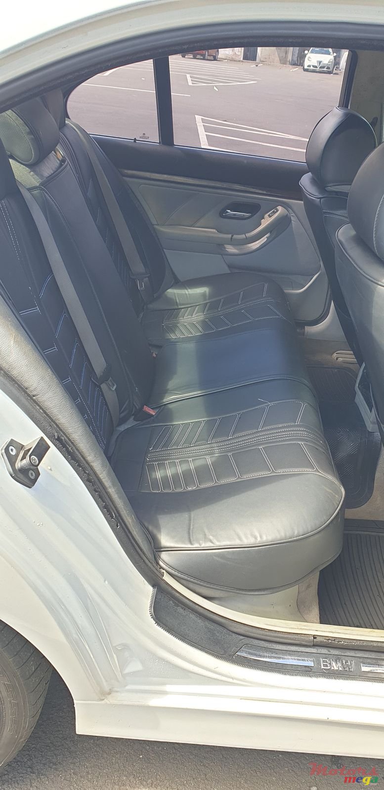 2001' BMW 525 photo #5