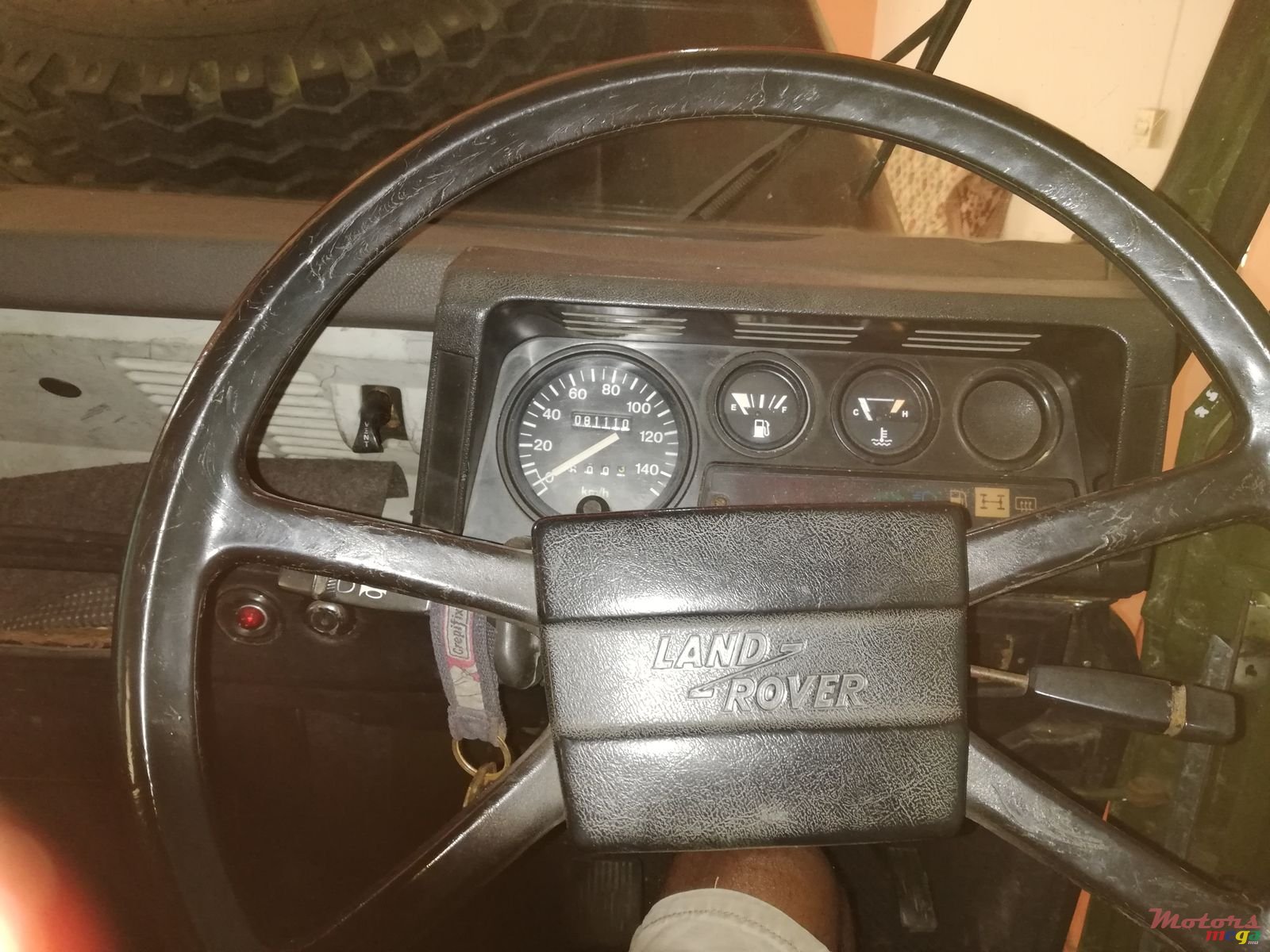 1986' Land Rover Defender 110 Original photo #2