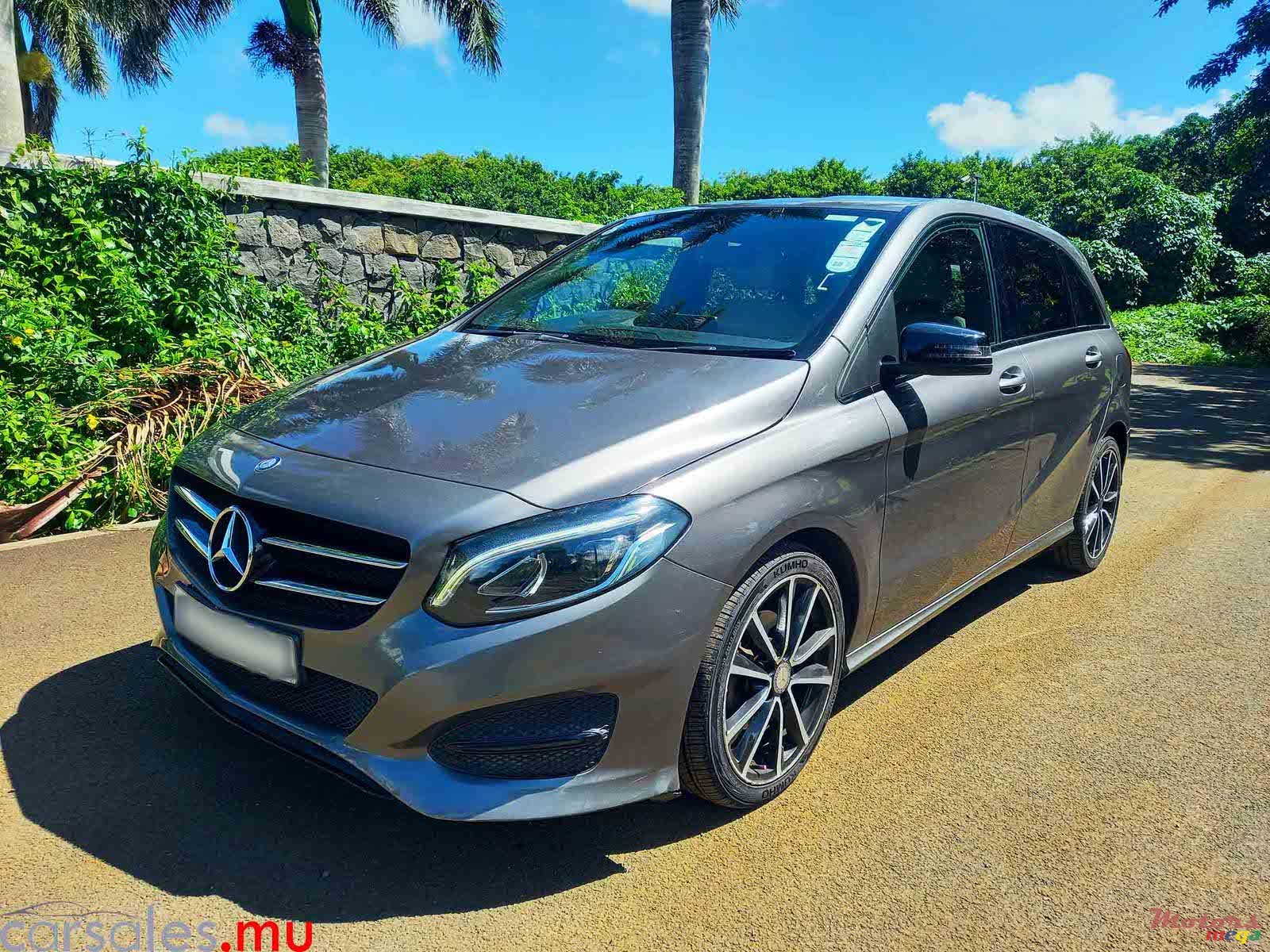 2015' Mercedes-Benz B 200 AMG 1.6 photo #3
