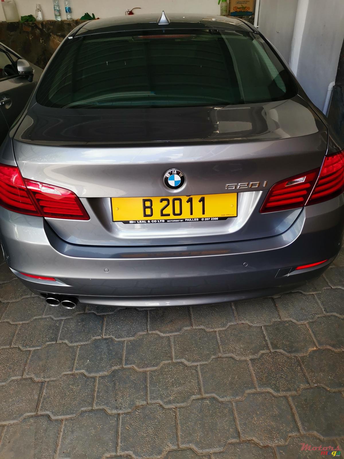 2015' BMW 520 photo #7