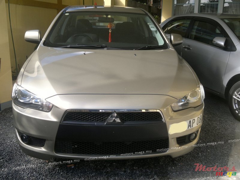 2008' Mitsubishi EX photo #1