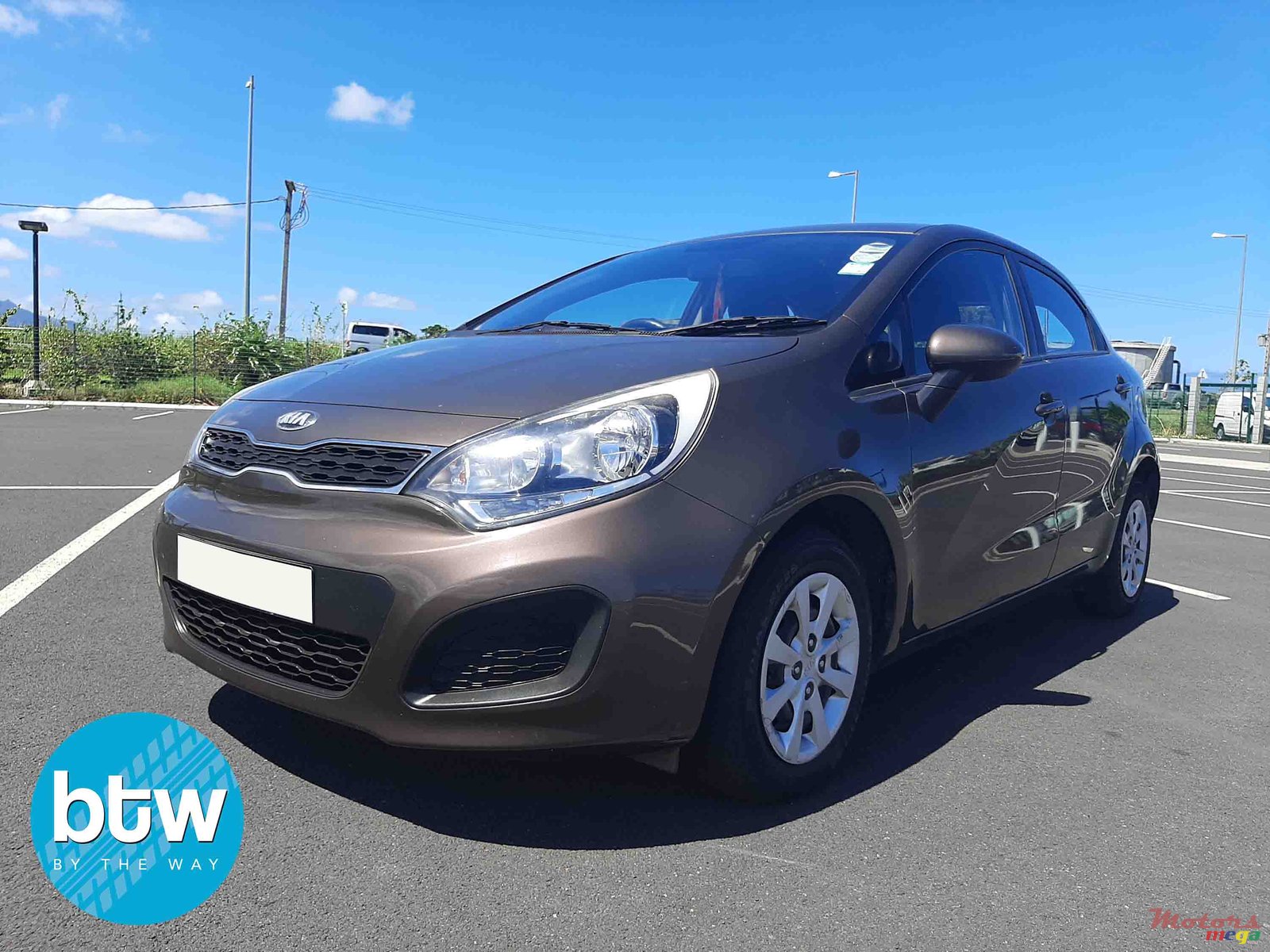 2014' Kia Rio photo #2