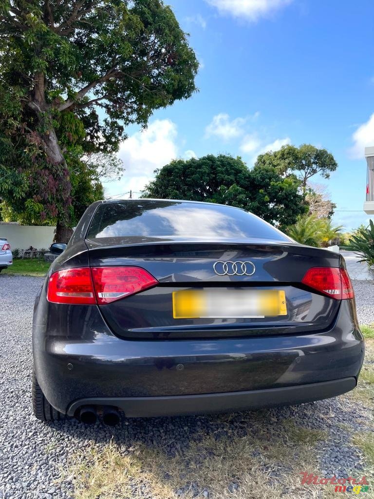 2011' Audi A4 photo #2
