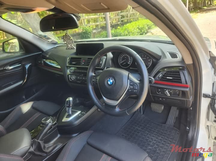 2016' BMW 118 photo #4