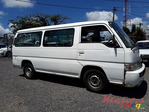 2001' Nissan Urvan Goods Vehicle photo #1