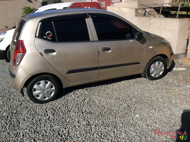 2008' Hyundai photo #2