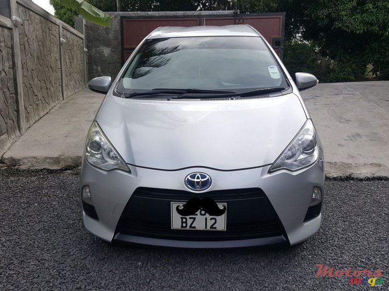 2012' Toyota Aqua hybrid photo #1