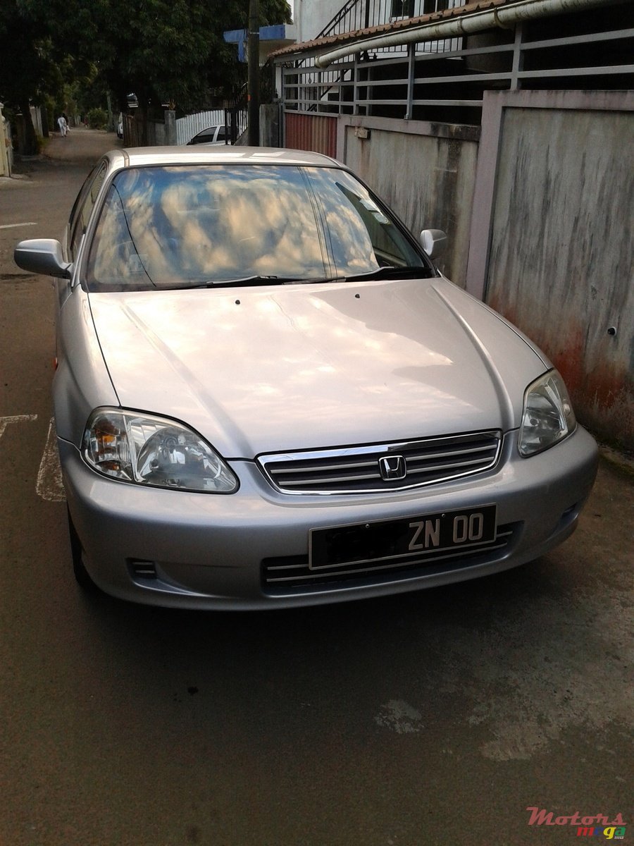 2000' Honda Civic photo #1