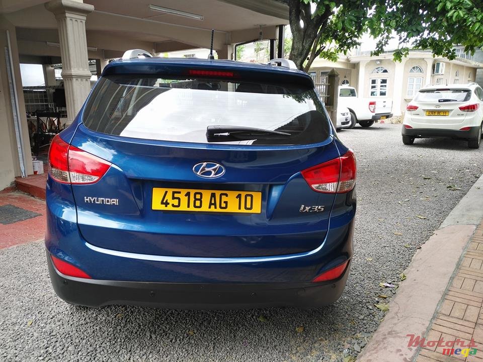 2010' Hyundai ix35 photo #4