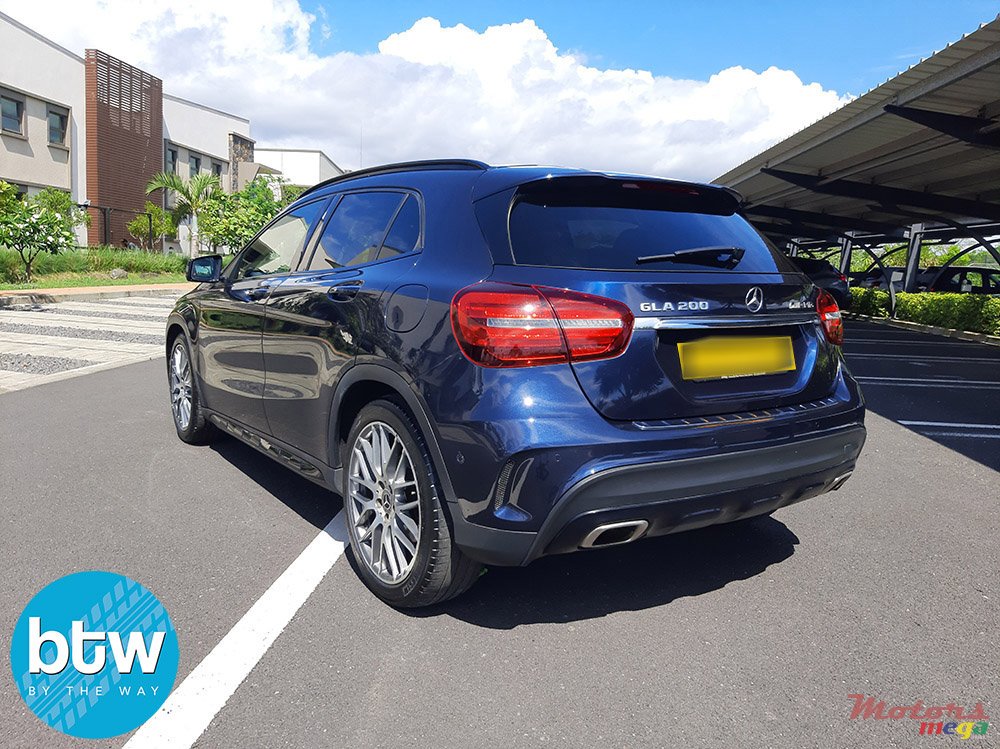 2018' Mercedes-Benz GLA 200 AMG PACK photo #4