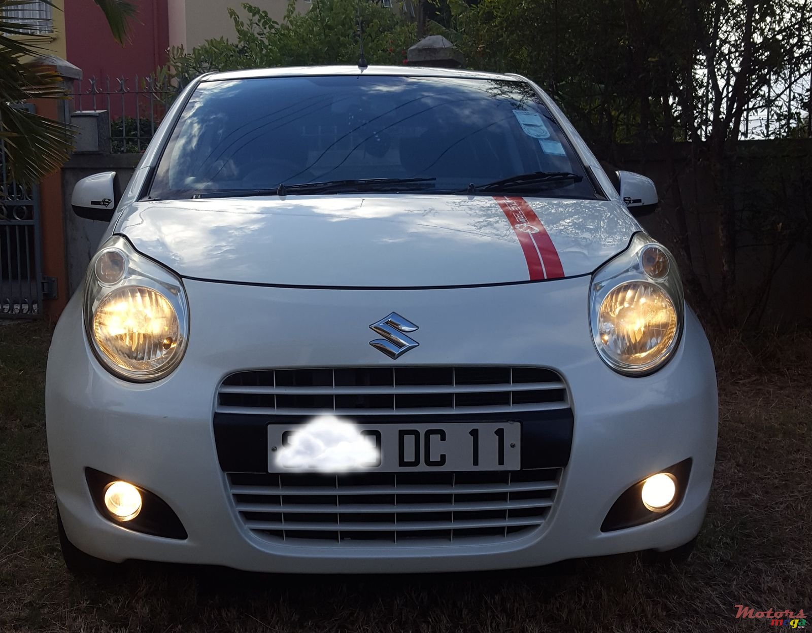2011' Suzuki Celerio photo #1
