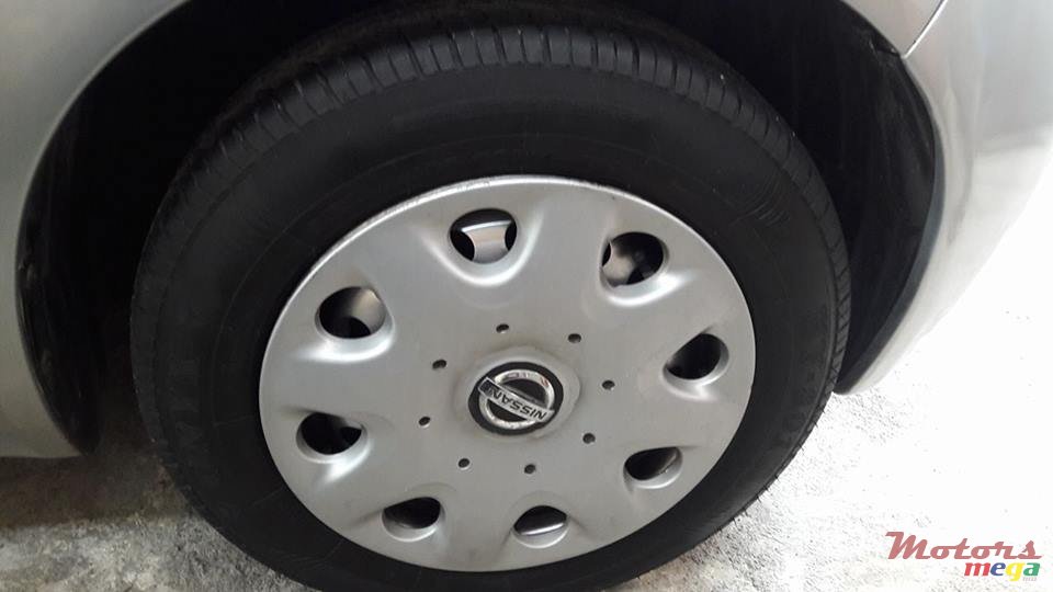 2007' Nissan March photo #7