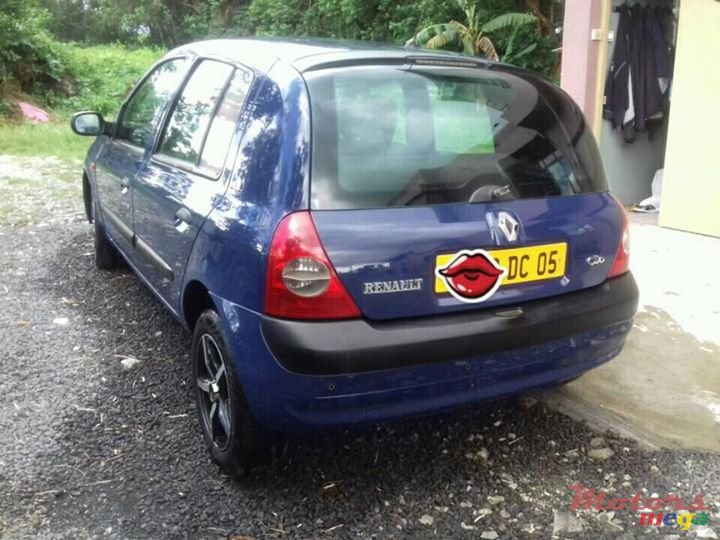 2005' Renault Clio 1149 cc photo #2