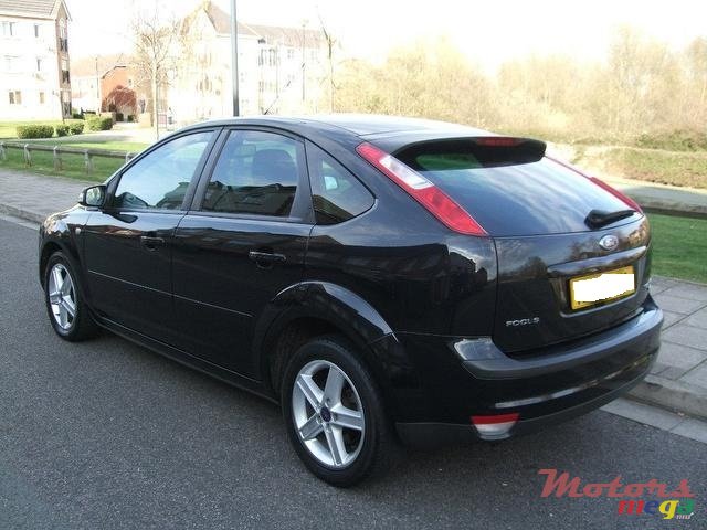 2007' Ford Focus photo #1