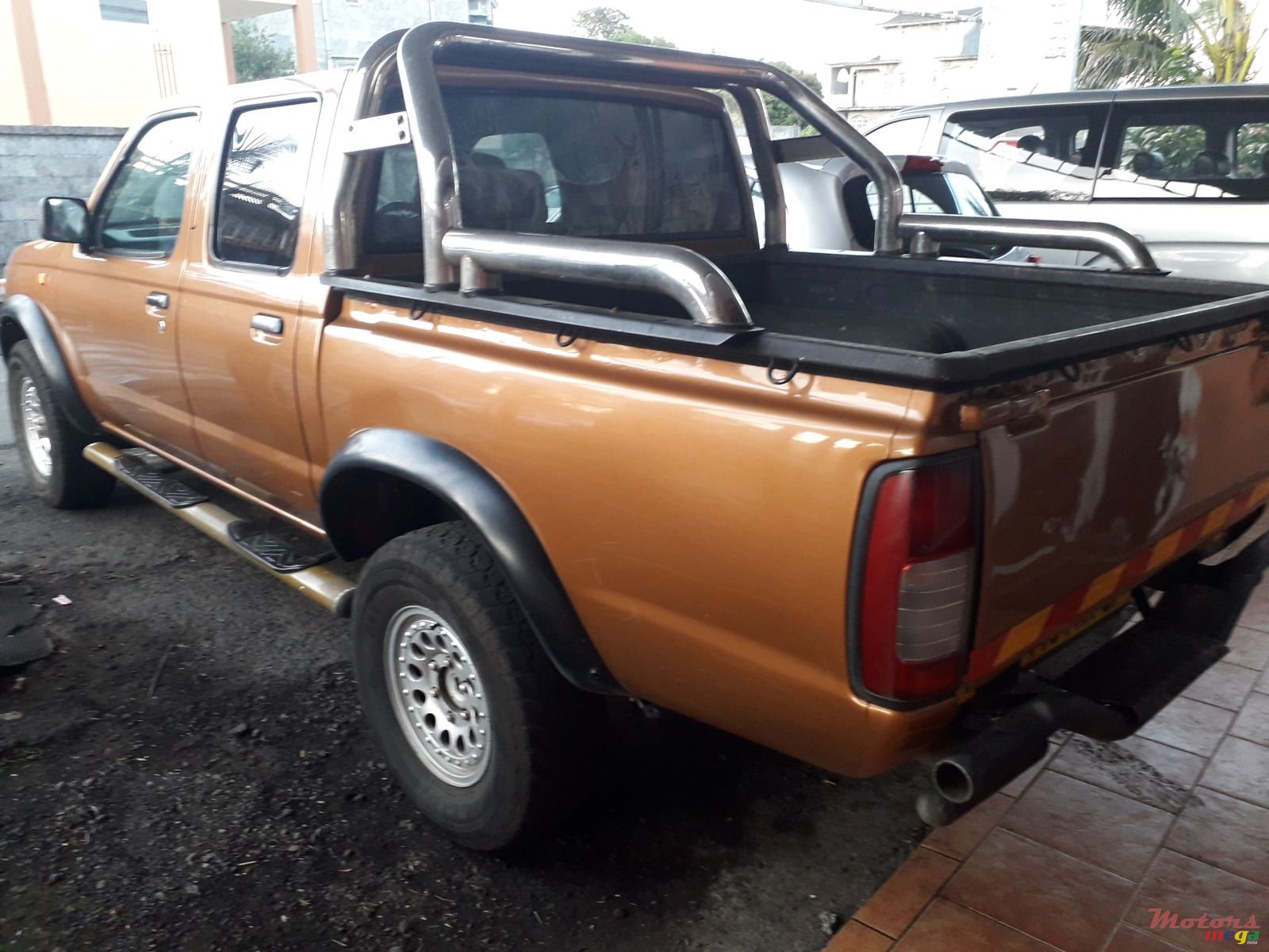 2007' Nissan 4X4 photo #2