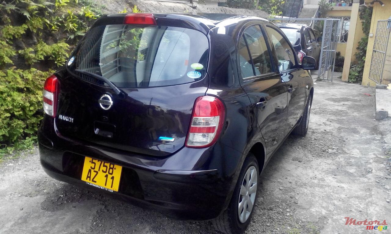 2011' Nissan March 2011 photo #7