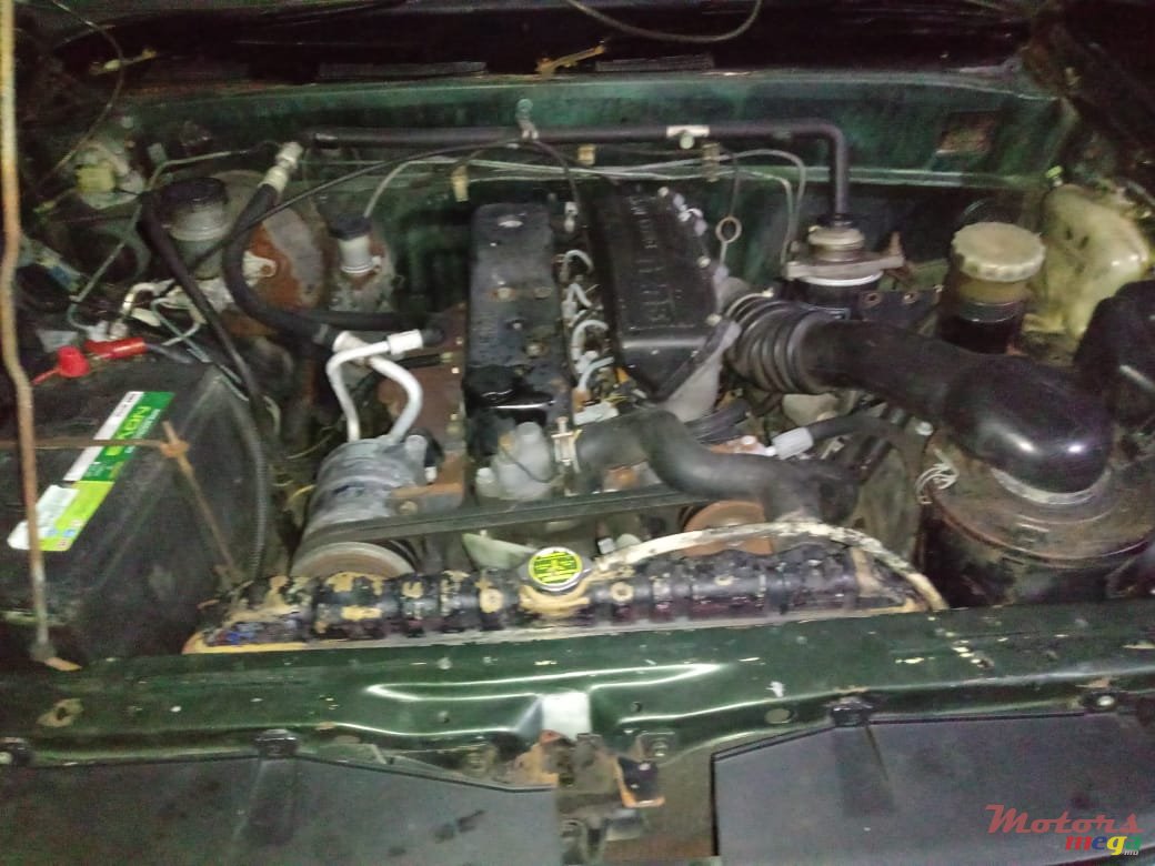 1997' Isuzu Ls japan photo #1